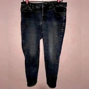 Liz Claiborne Women's Ultimate Fit Slim Straight Leg Jeans Sz 16w